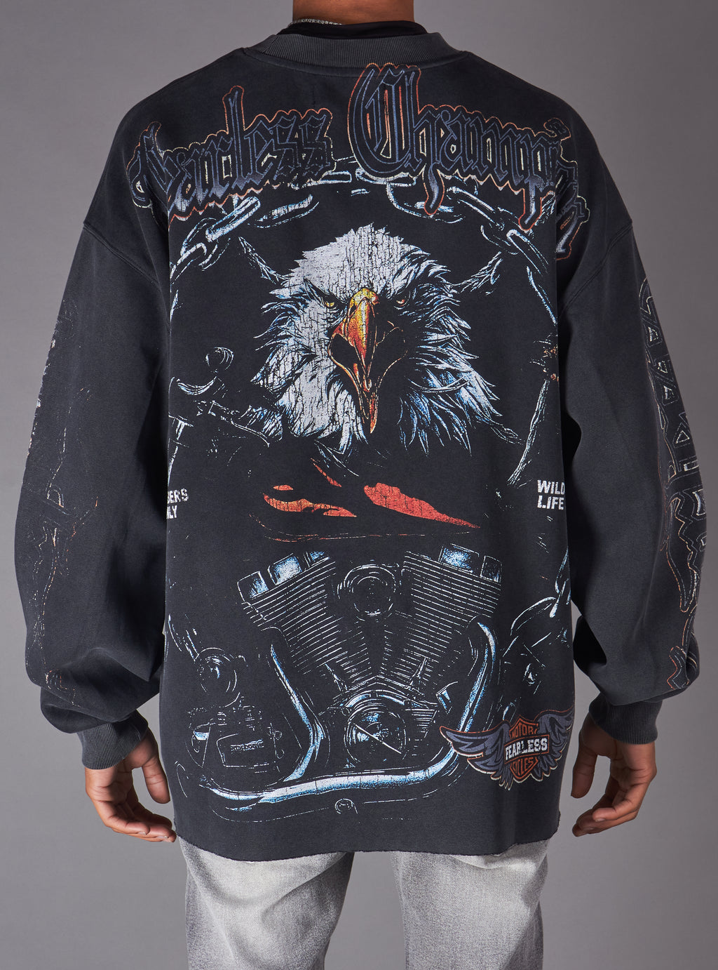 Young Saint Sweatshirt - Aero - Washed Black - 101