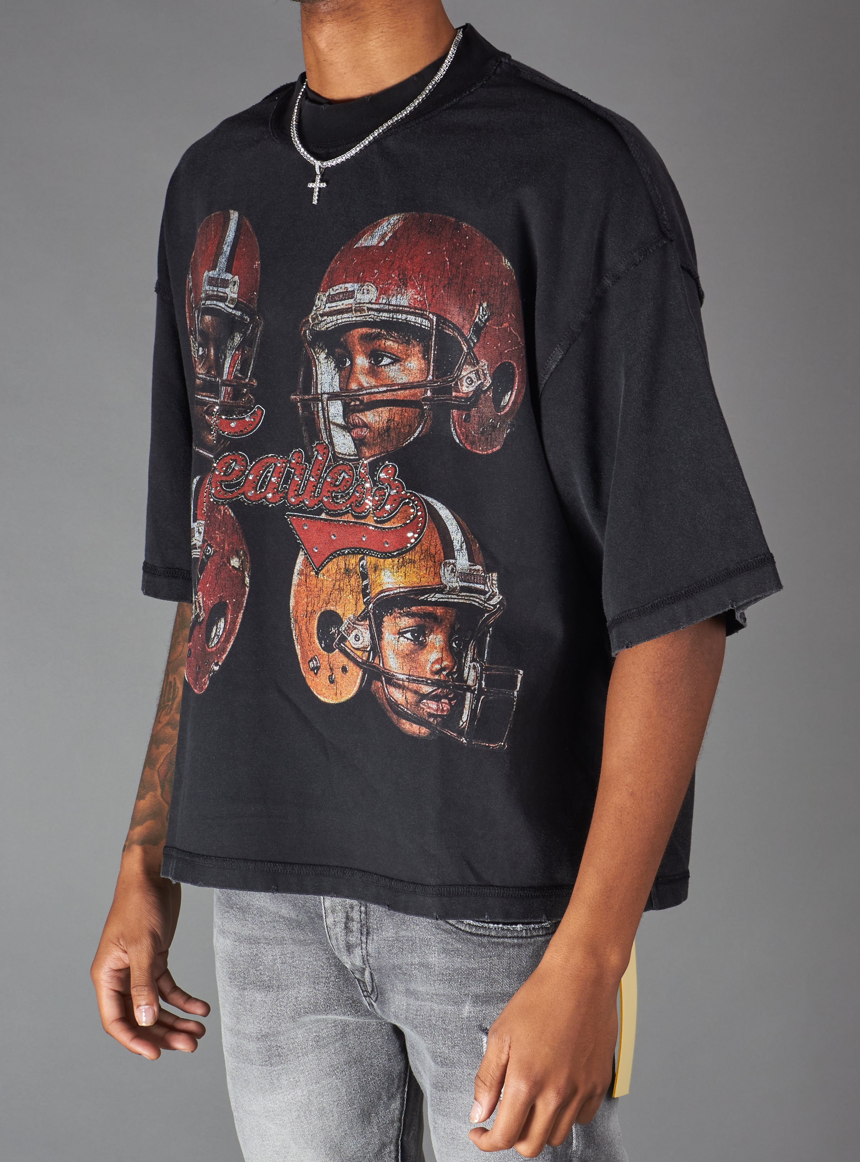 Young Saint T-Shirt - Rift - Black - 302