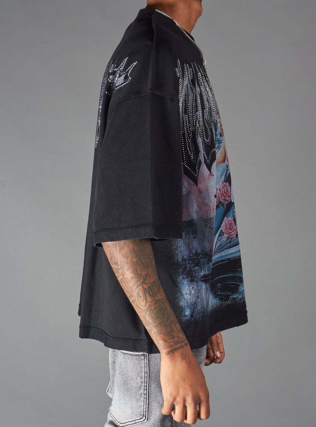 Young Saint T-Shirt - Halo - Black - 204